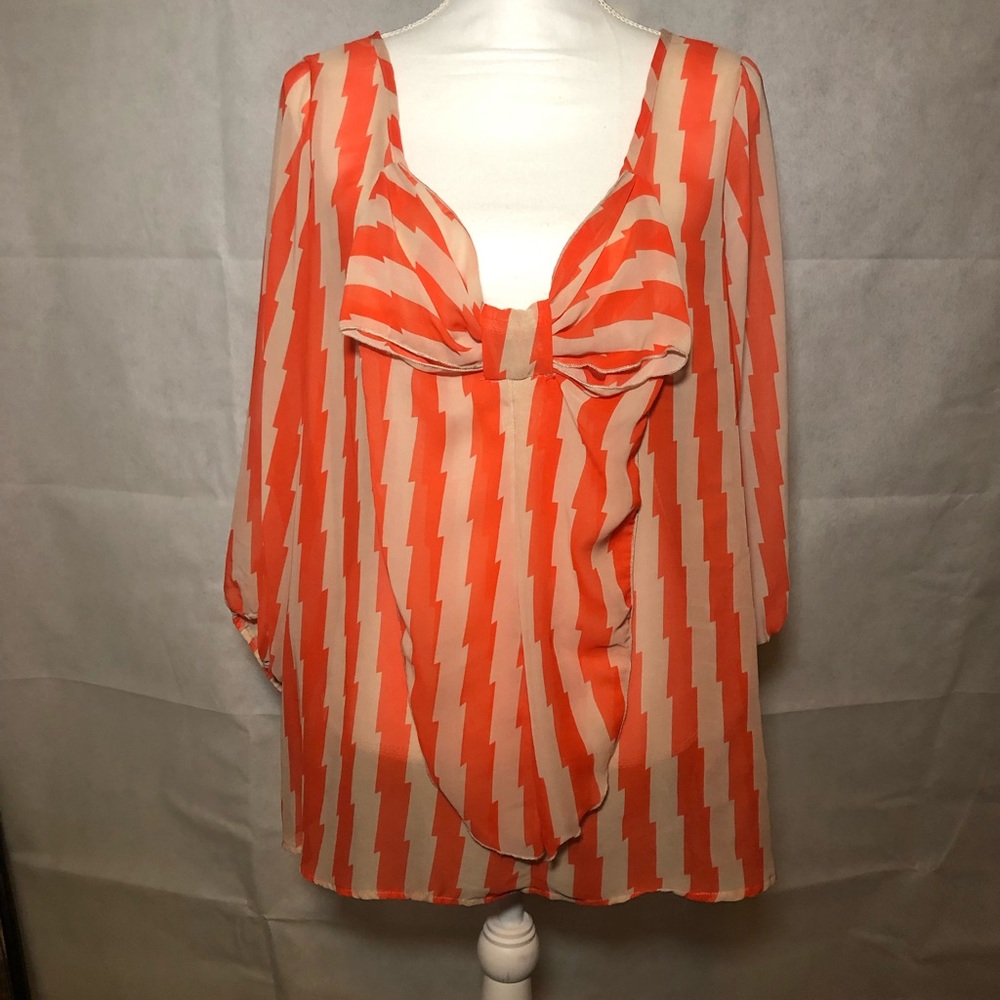 Adorable boutique blouse